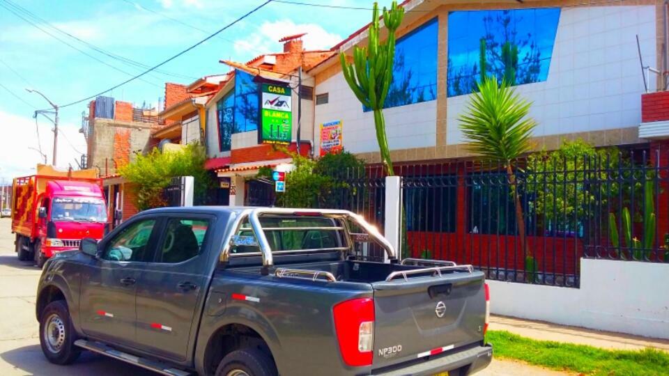 Casa Blanca Hospedaje Huamancaca Eksteriør billede